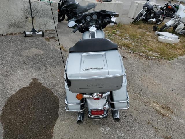 2011 HARLEY-DAVIDSON FLHTC 1HD1FF412BB654173