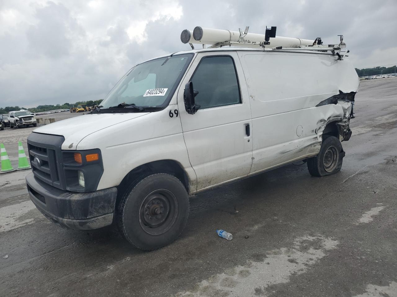FORD ECONOLINE E250 VAN