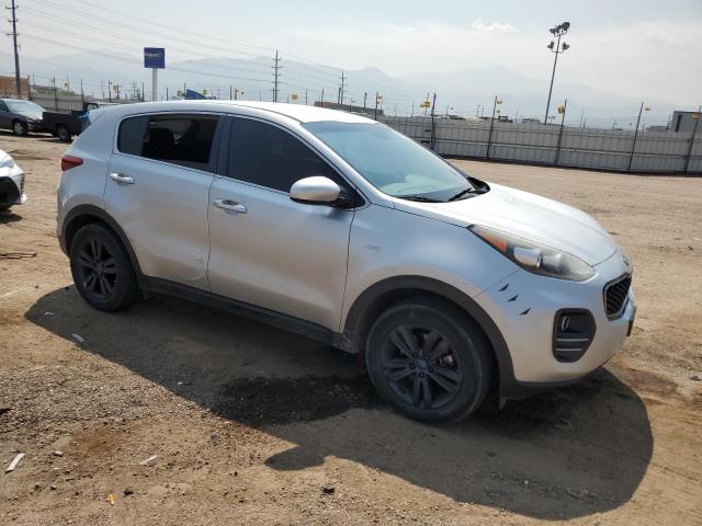 VIN KNDPMCAC5H7201277 2017 KIA Sportage, LX no.4