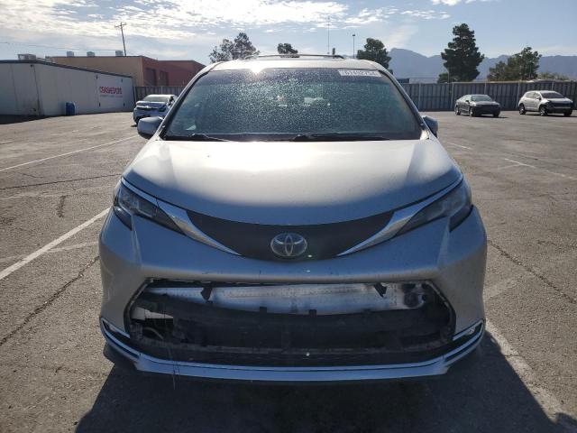 TOYOTA SIENNA XLE 2021 Hybrid 2.5L 4 | usacars.bg