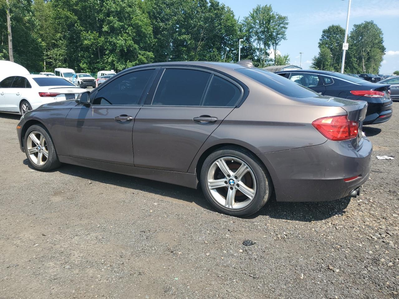 2013 BMW 328 Xi Sulev vin: WBA3B5C51DF595016