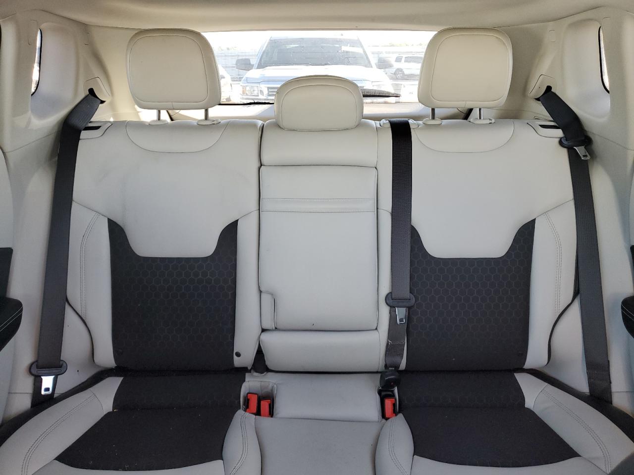 3C4NJCBB1KT658922 2019 Jeep Compass Latitude