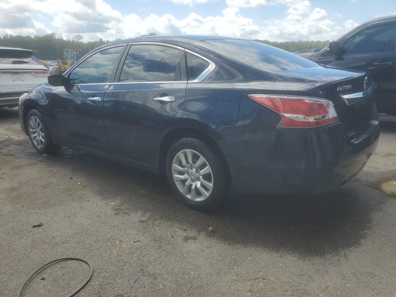 2015 Nissan Altima 2.5 vin: 1N4AL3AP1FC225176