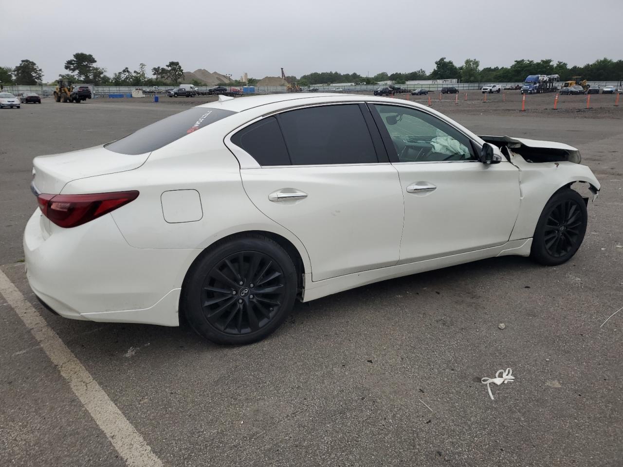 2018 Infiniti Q50 Luxe vin: JN1EV7AR1JM432607