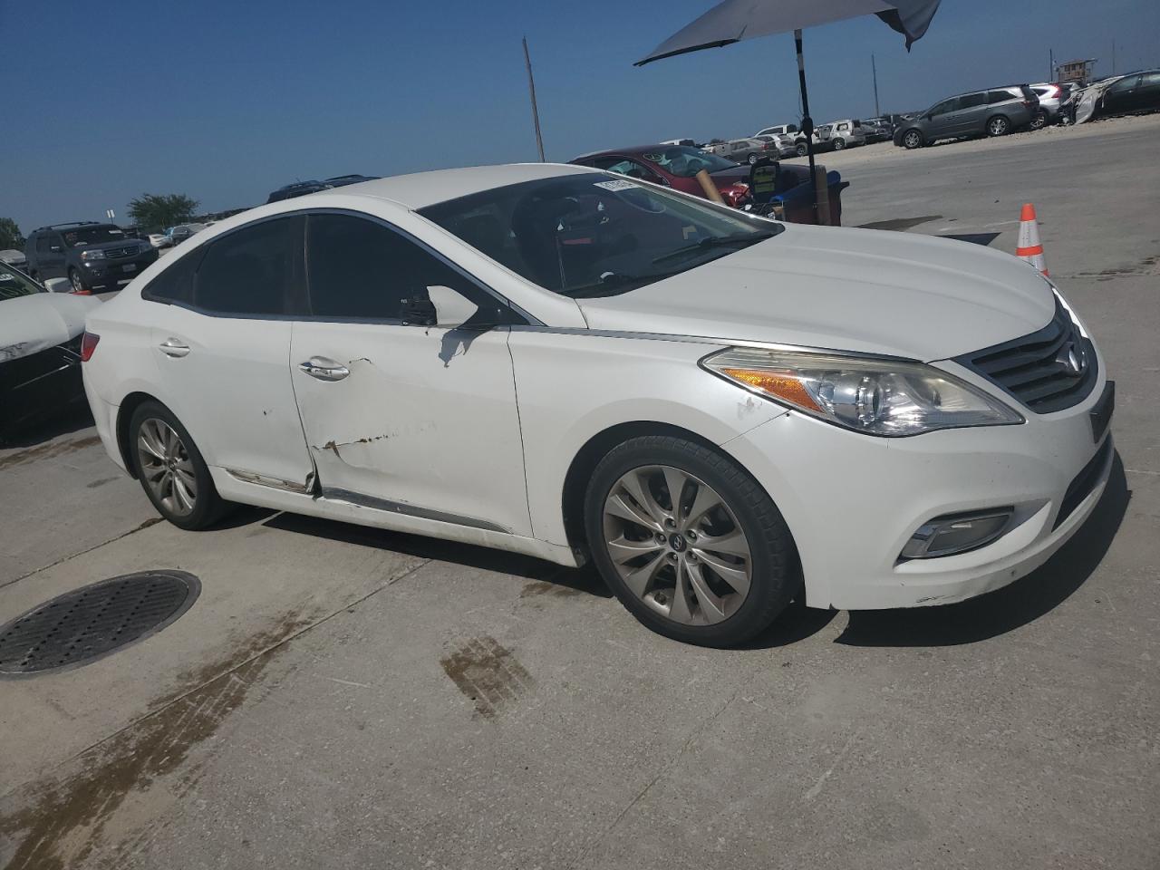 KMHFG4JG5EA361424 2014 Hyundai Azera