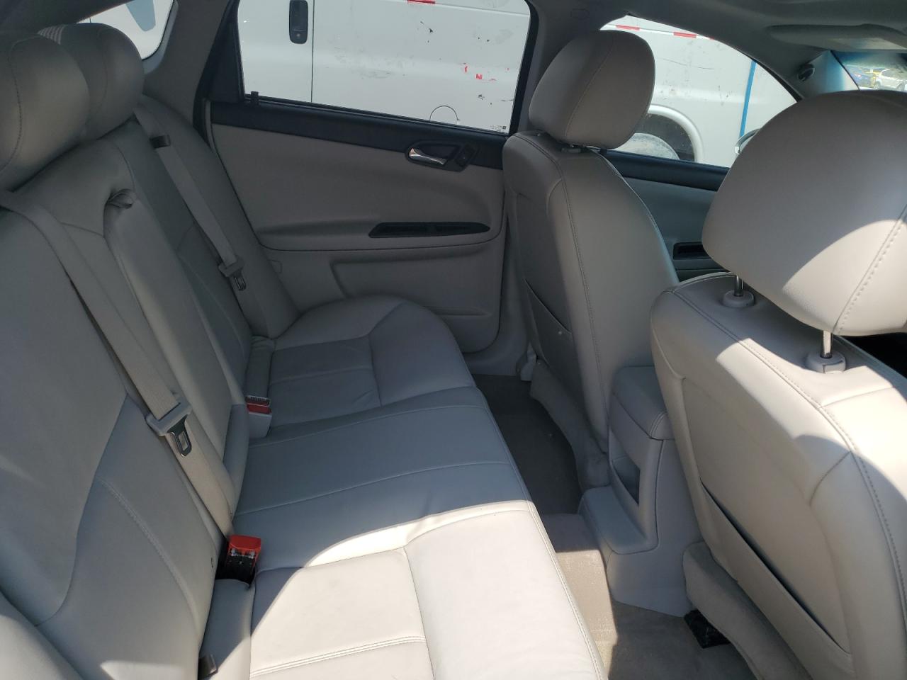 2G1WB5EK8A1203728 2010 Chevrolet Impala Lt