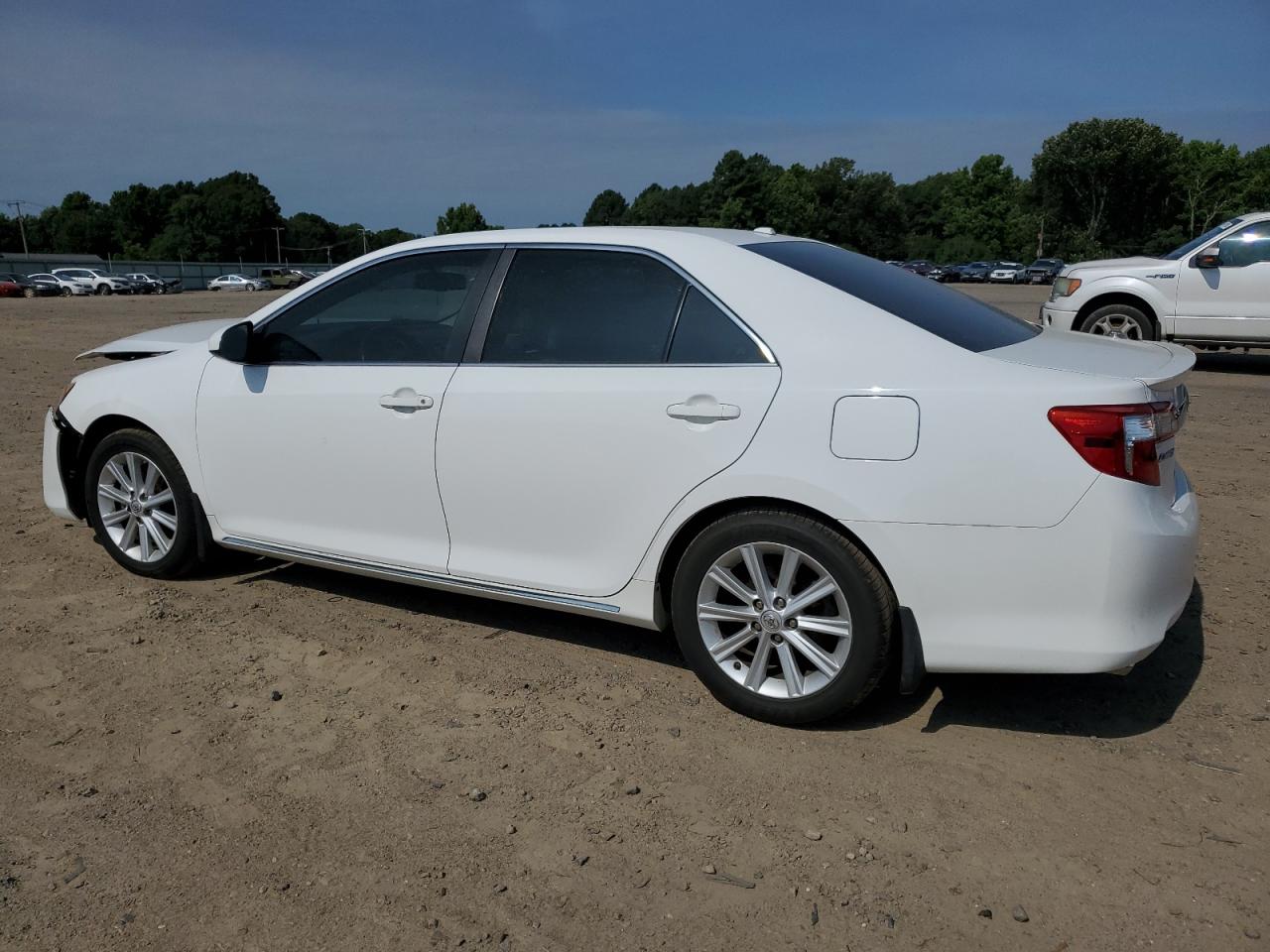 4T1BK1FK2EU551267 2014 Toyota Camry Se