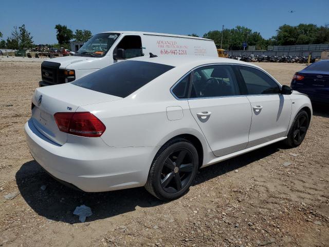 2015 Volkswagen Passat S VIN: 1VWAT7A37FC110142 Lot: 61523294