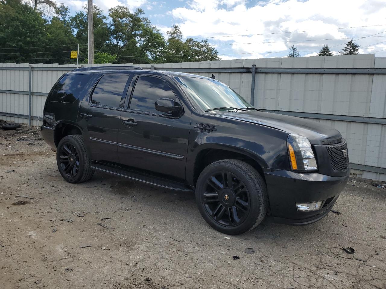 1GYFK638X7R262388 2007 Cadillac Escalade Luxury