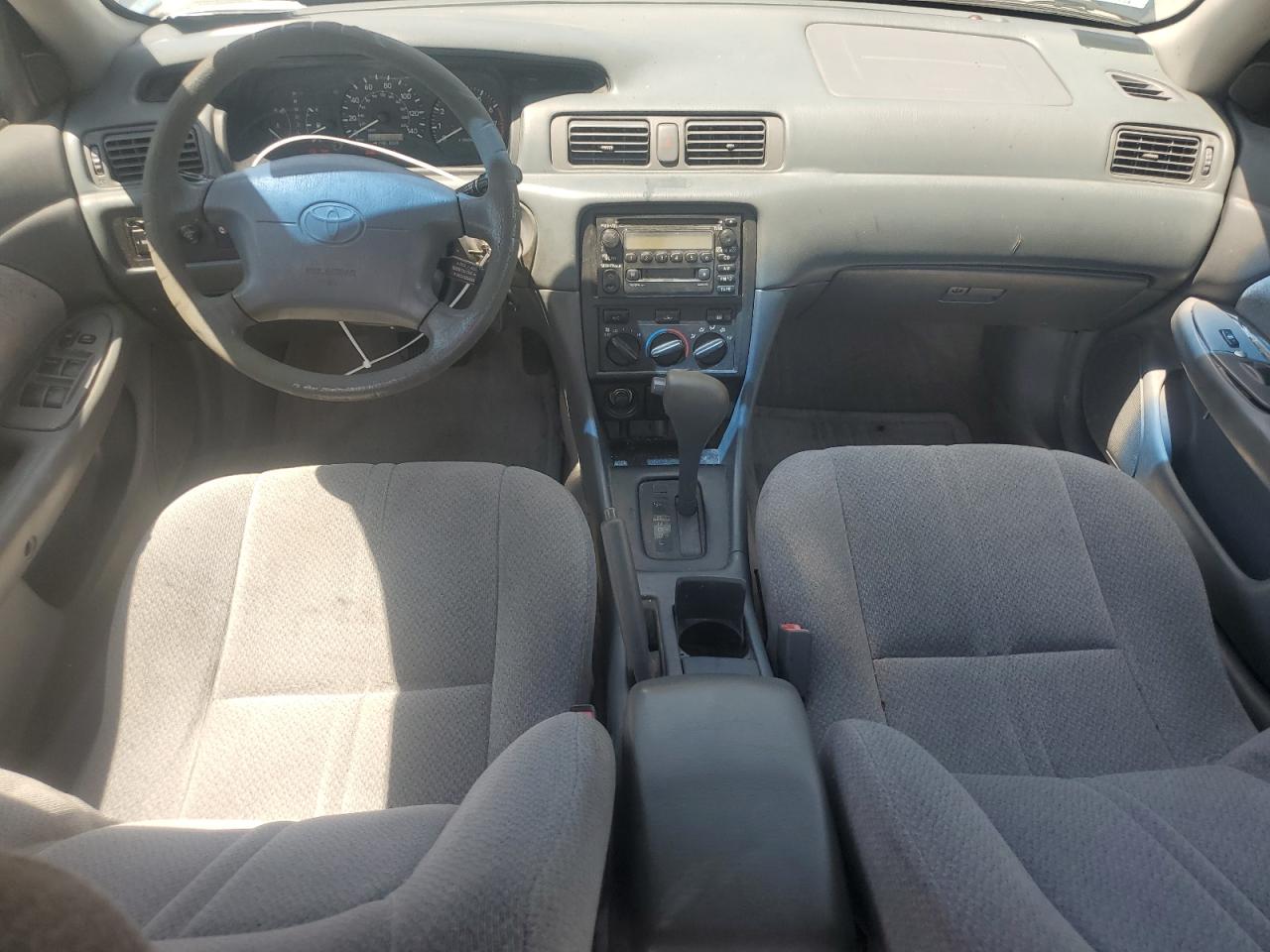 4T1BG22K5YU966780 2000 Toyota Camry Ce