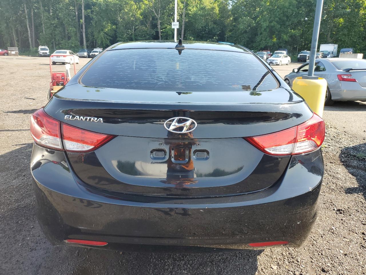 KMHDH4AE4DU961299 2013 Hyundai Elantra Gls