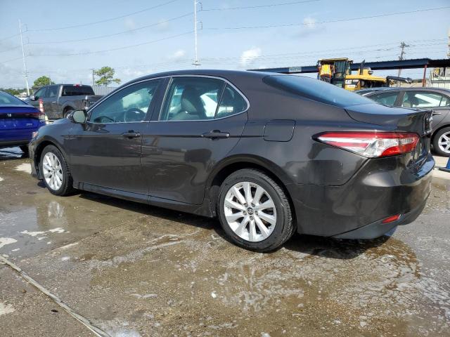 VIN 4T1B11HK3JU635317 2018 Toyota Camry, L no.2