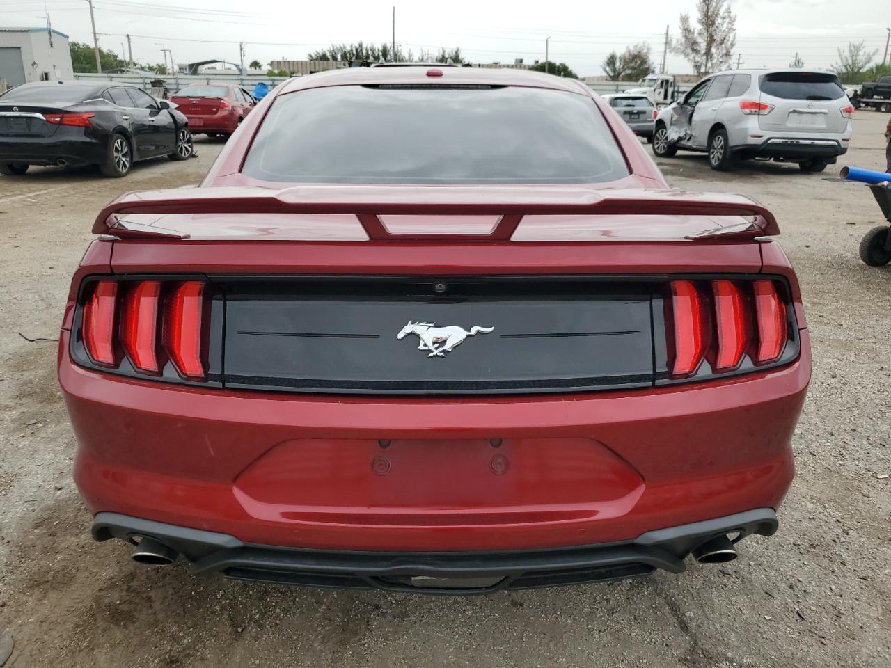 1FA6P8TH2J5174619 2018 Ford Mustang