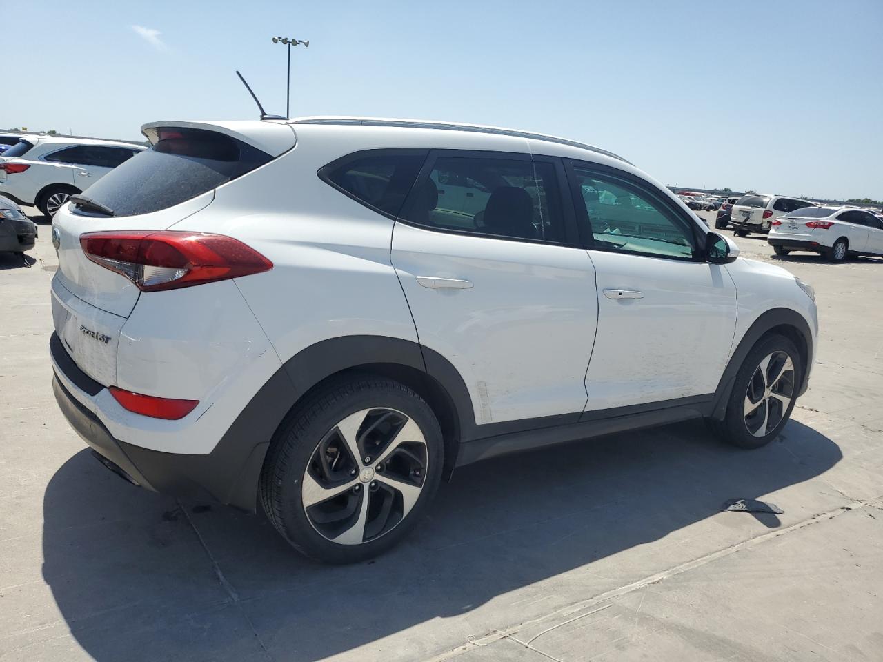 2016 Hyundai Tucson Limited vin: KM8J33A23GU214377