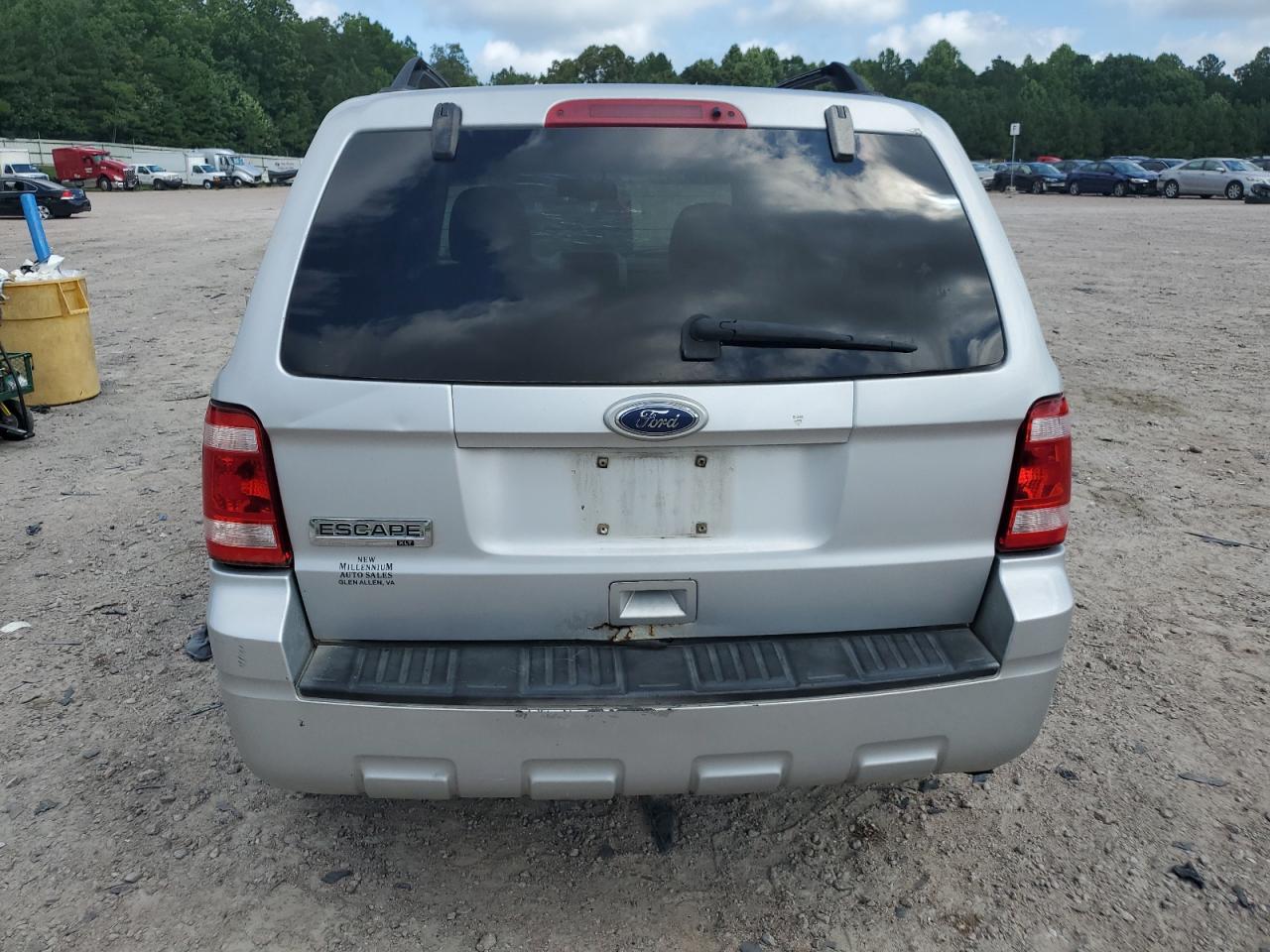 1FMCU0D76AKA09957 2010 Ford Escape Xlt