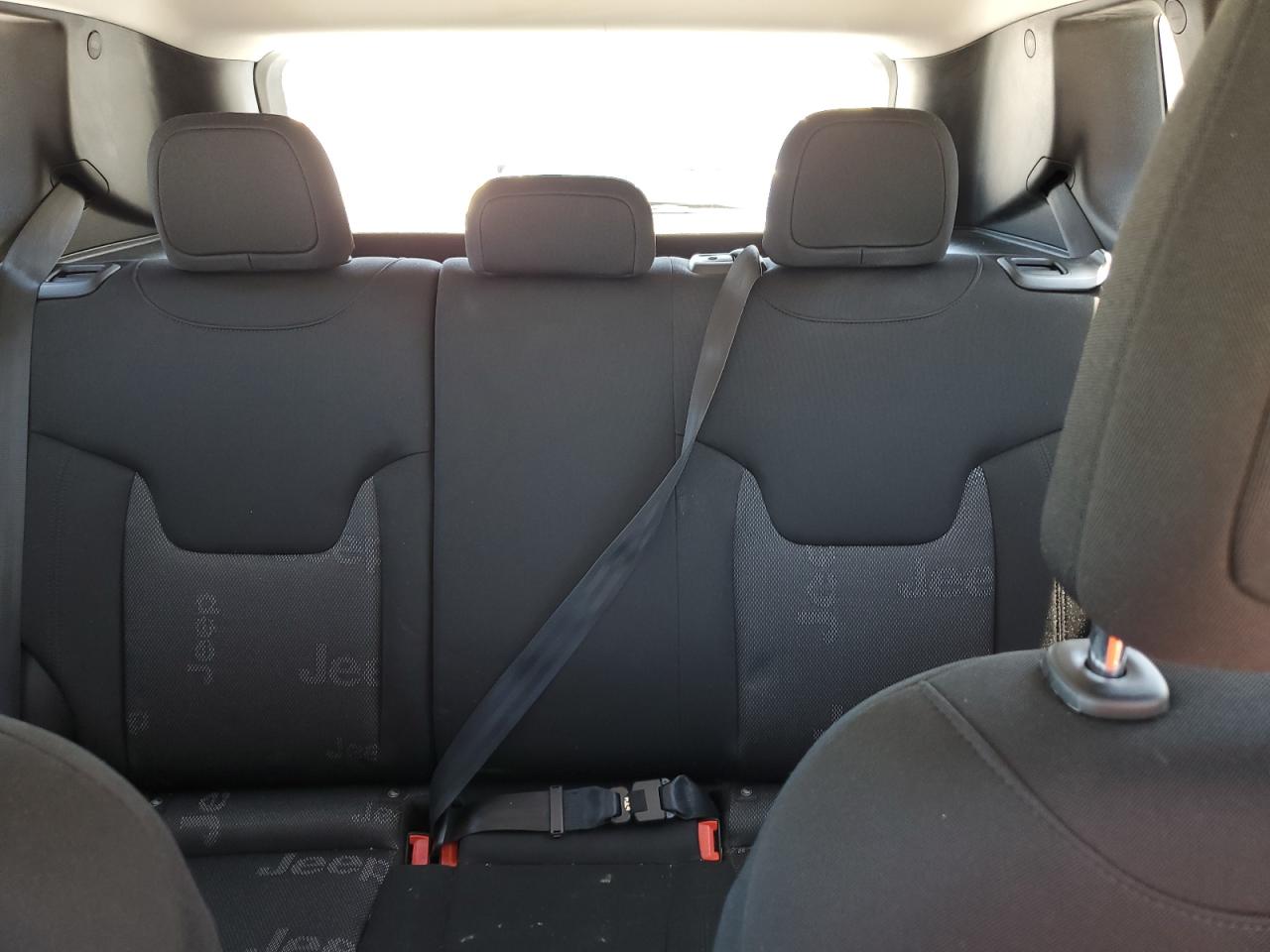 ZACCJBAB5HPF38575 2017 Jeep Renegade Sport