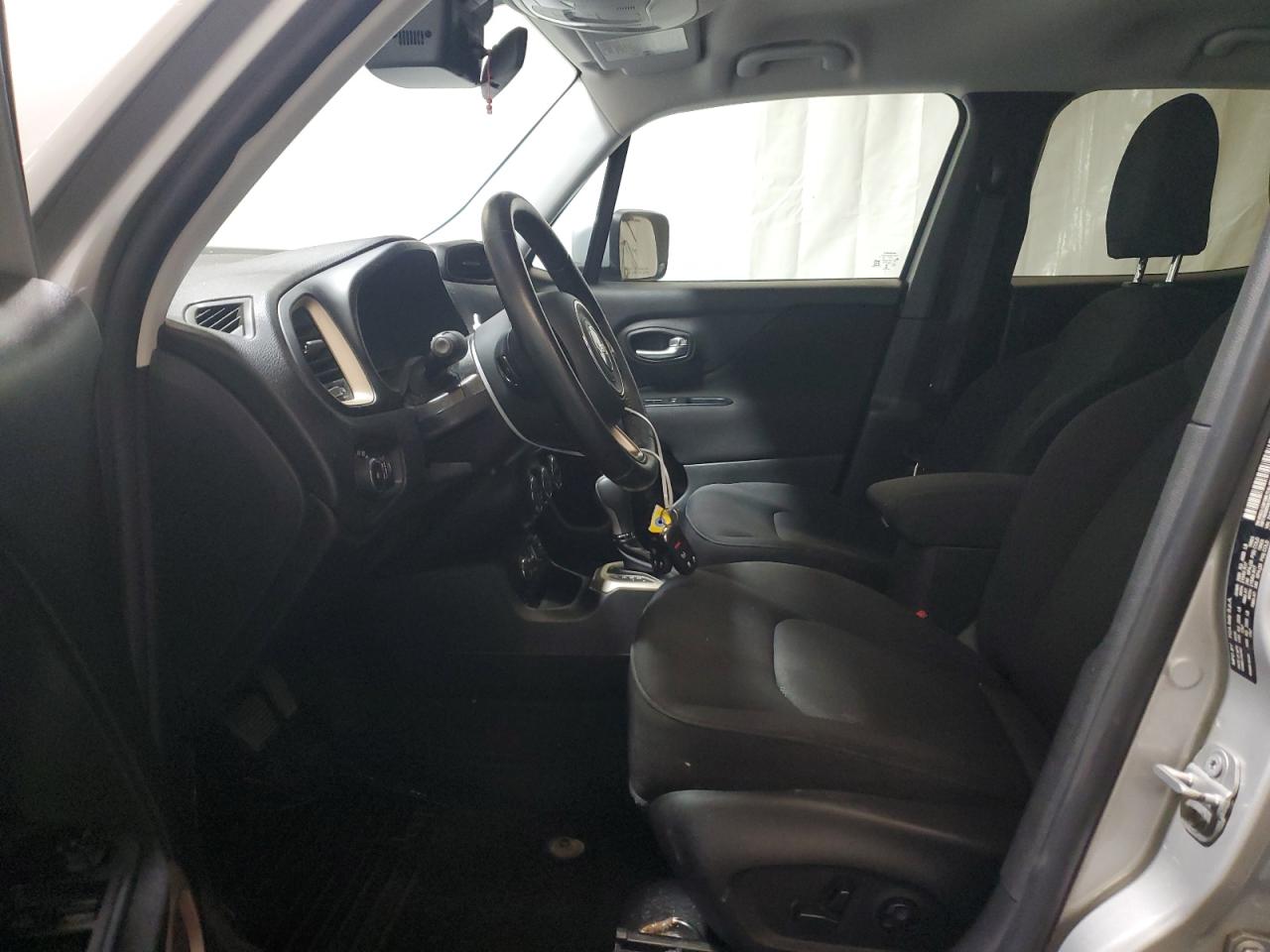 ZACCJBBT0FPB58382 2015 Jeep Renegade Latitude