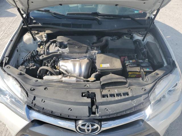 VIN 4T1BF1FK0FU977934 2015 Toyota Camry, LE no.11