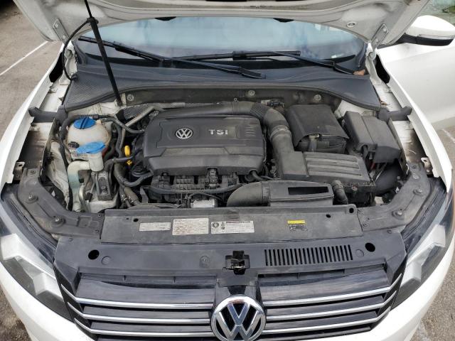 2015 VOLKSWAGEN PASSAT S - 1VWAT7A34FC020429