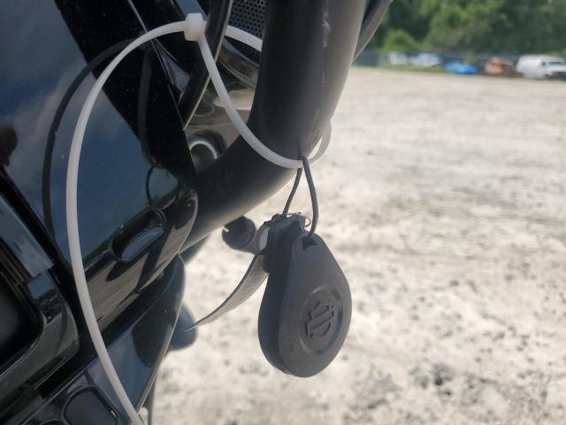 2018 HARLEY-DAVIDSON FLHXS STRE - 1HD1KRC12JB664764