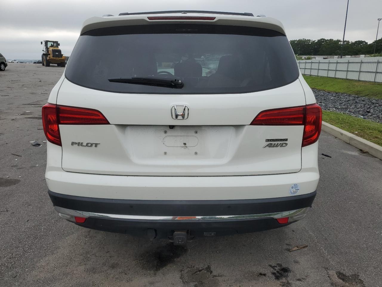 5FNYF6H94HB073523 2017 Honda Pilot Touring