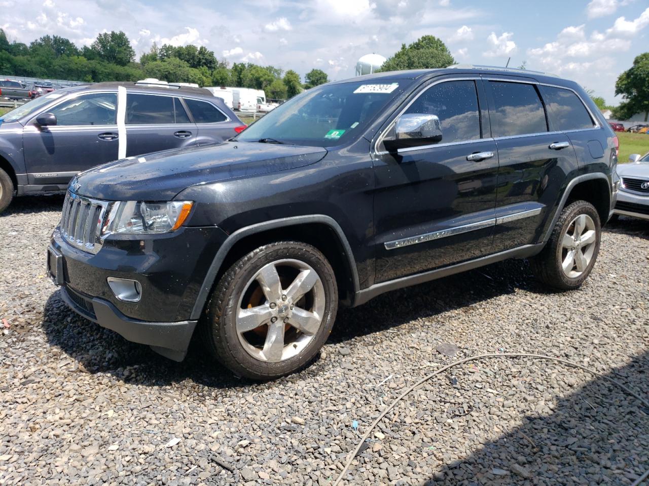 2012 Jeep Grand Cherokee Laredo vin: 1C4RJFAG5CC221485