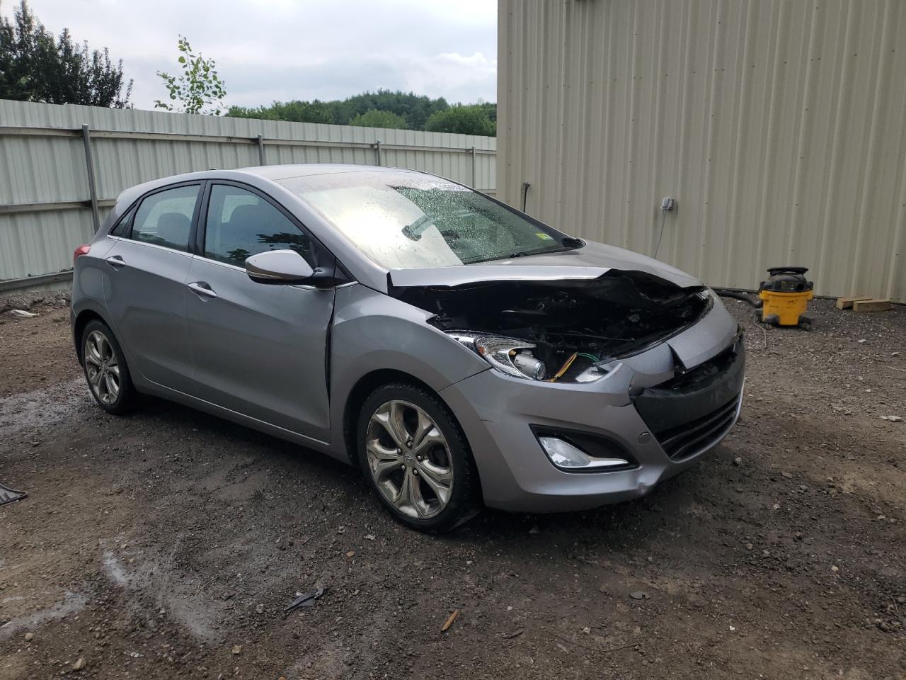 2013 Hyundai Elantra Gt vin: KMHD35LE8DU090134