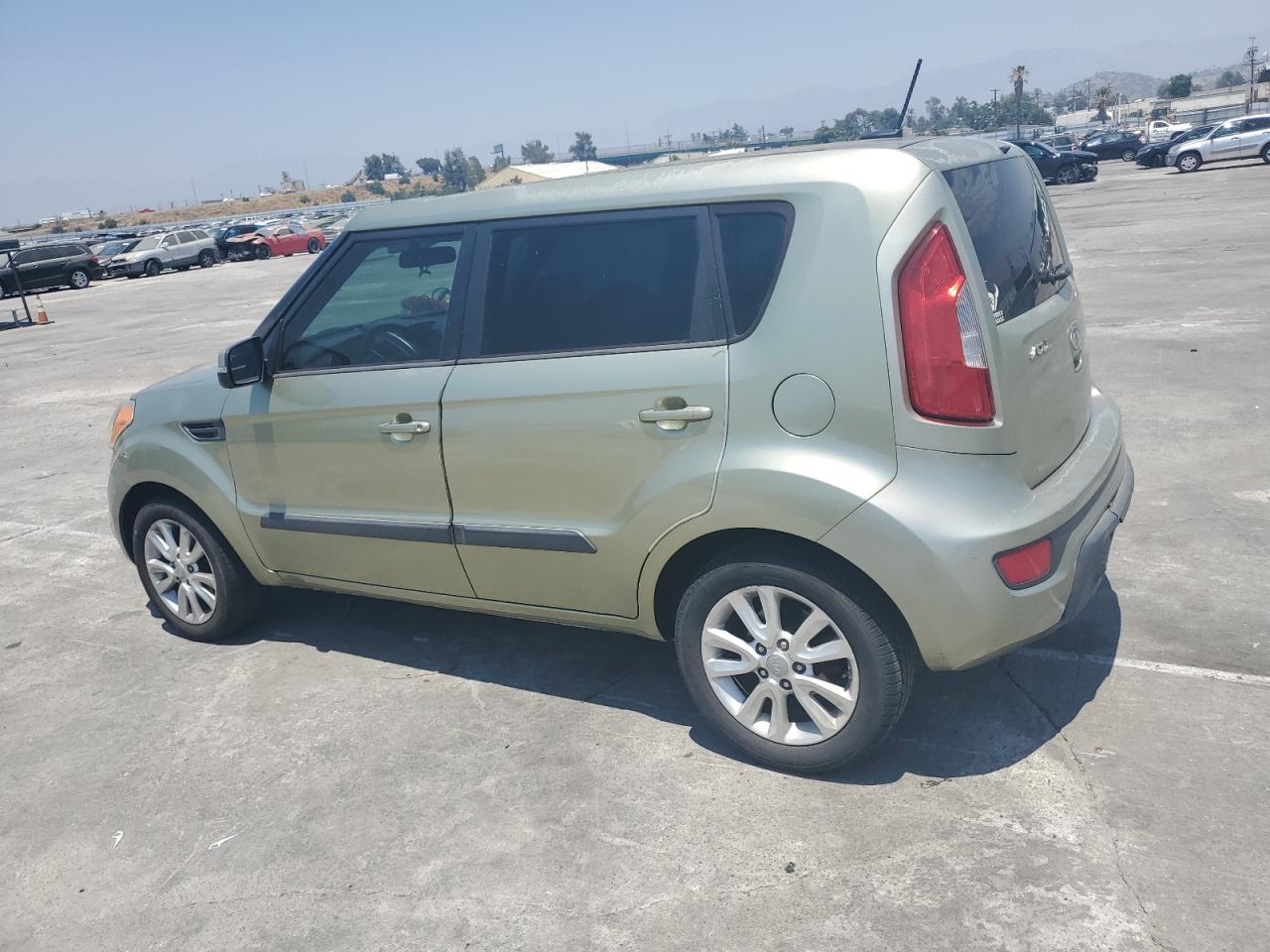 2012 Kia Soul + vin: KNDJT2A67C7410302