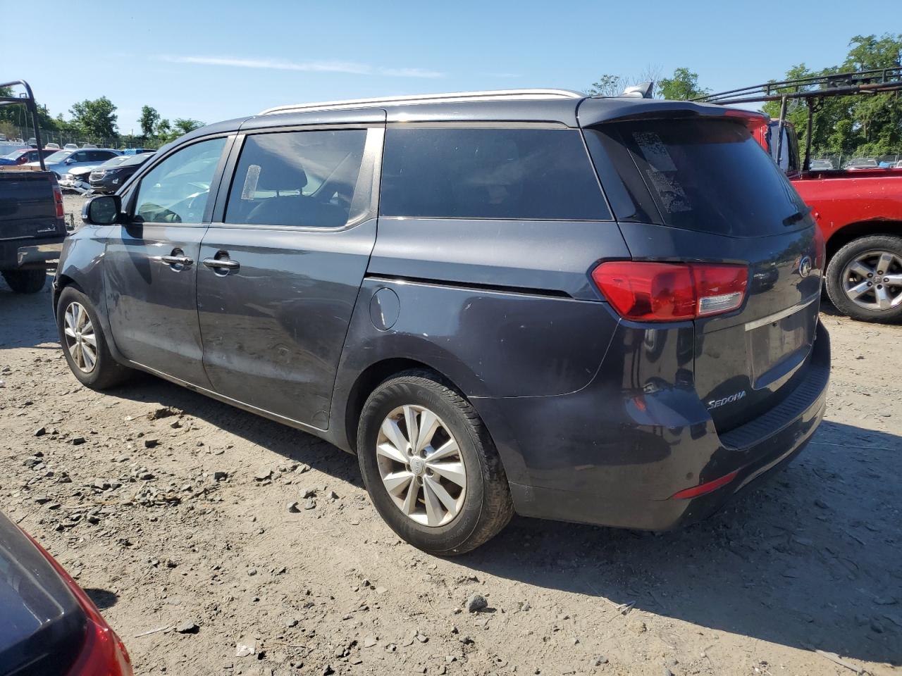 2018 Kia Sedona Lx vin: KNDMB5C13J6385968