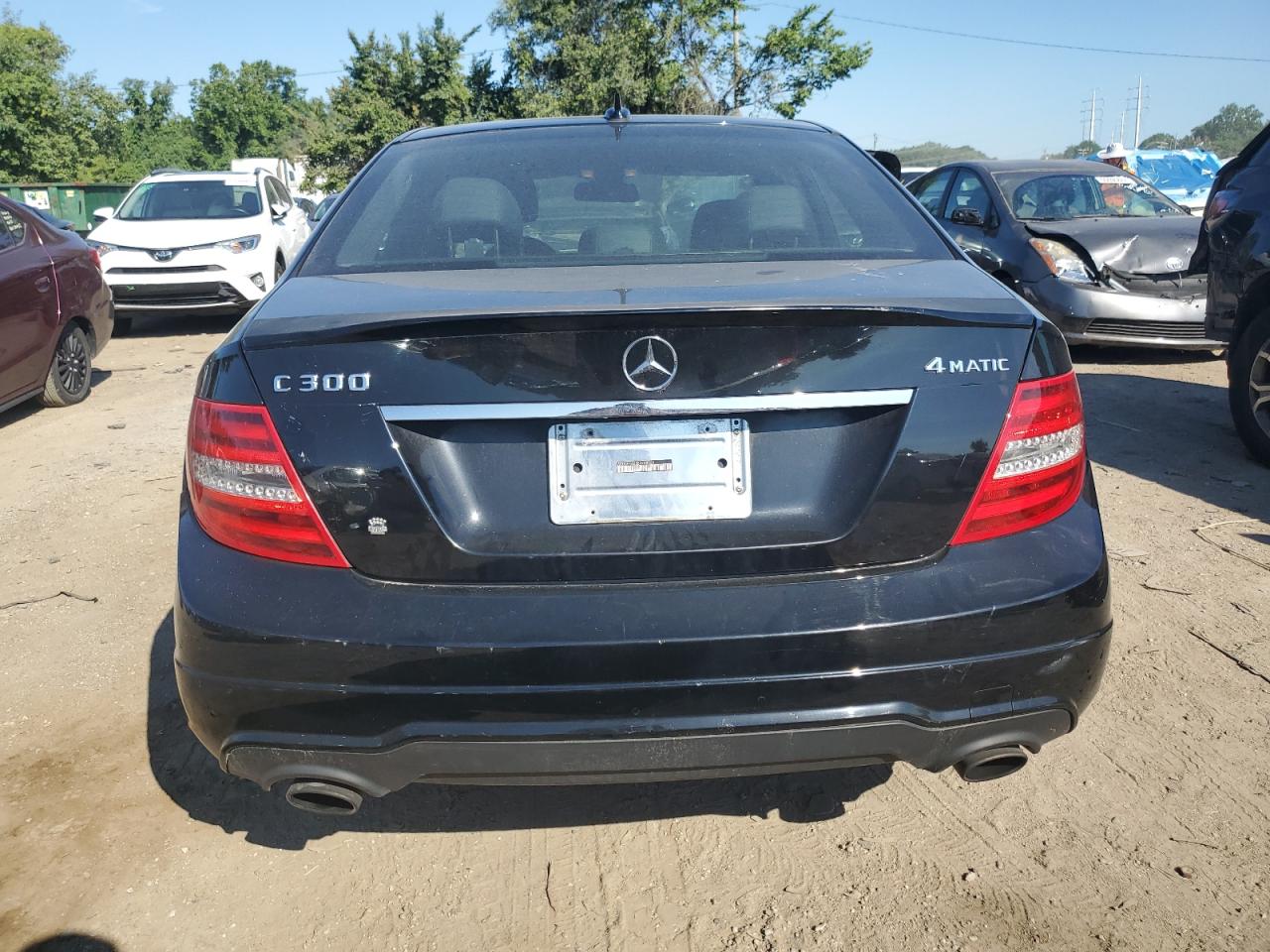 2014 Mercedes-Benz C 300 4Matic vin: WDDGF8AB5EA948266