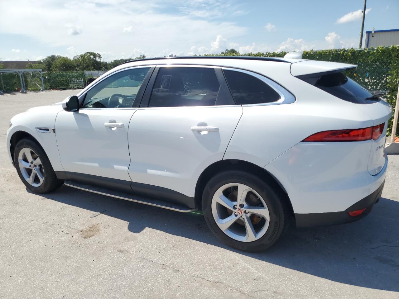 SADCJ2FN9KA391191 2019 Jaguar F-Pace Premium