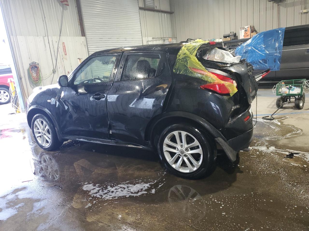 2013 Nissan Juke S vin: JN8AF5MR5DT218419