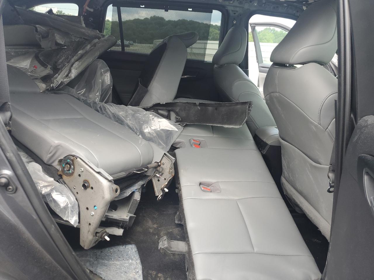 5TDGZRAH1MS033895 2021 Toyota Highlander Xle