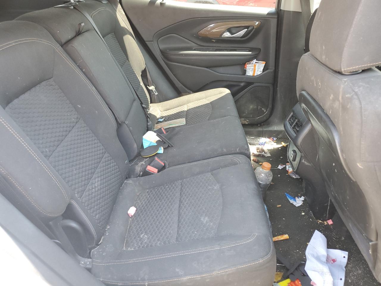 3GKALMEV1JL327913 2018 GMC Terrain Sle