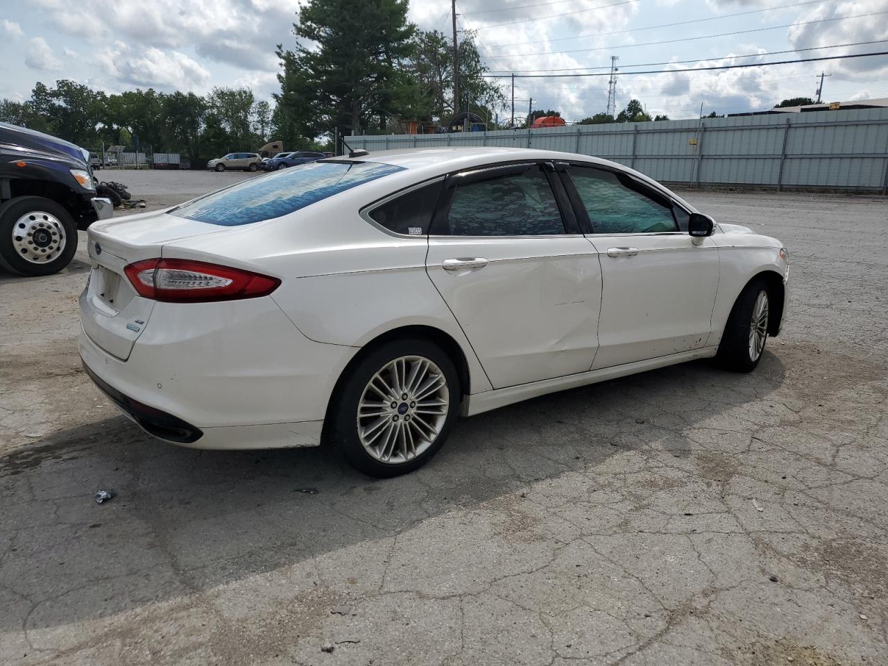 Lot #2998726630 2015 FORD FUSION SE