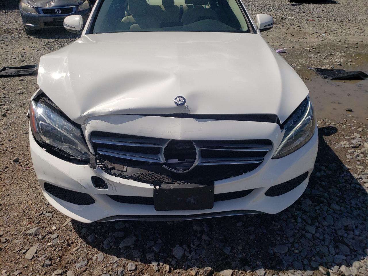 55SWF4KB4HU182814 2017 Mercedes-Benz C 300 4Matic