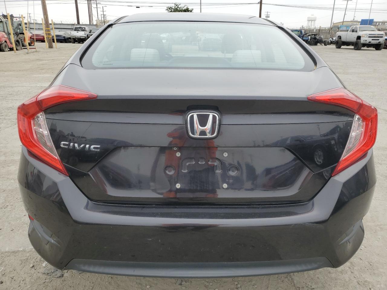 2016 Honda Civic Lx vin: 2HGFC2F57GH558418