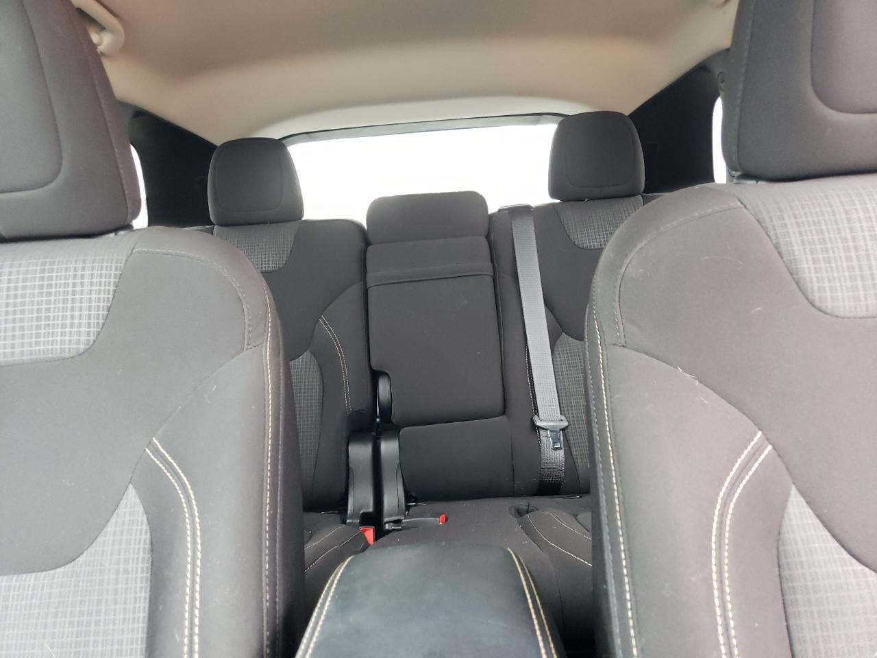 1C4PJMCB7HW614598 2017 Jeep Cherokee Latitude