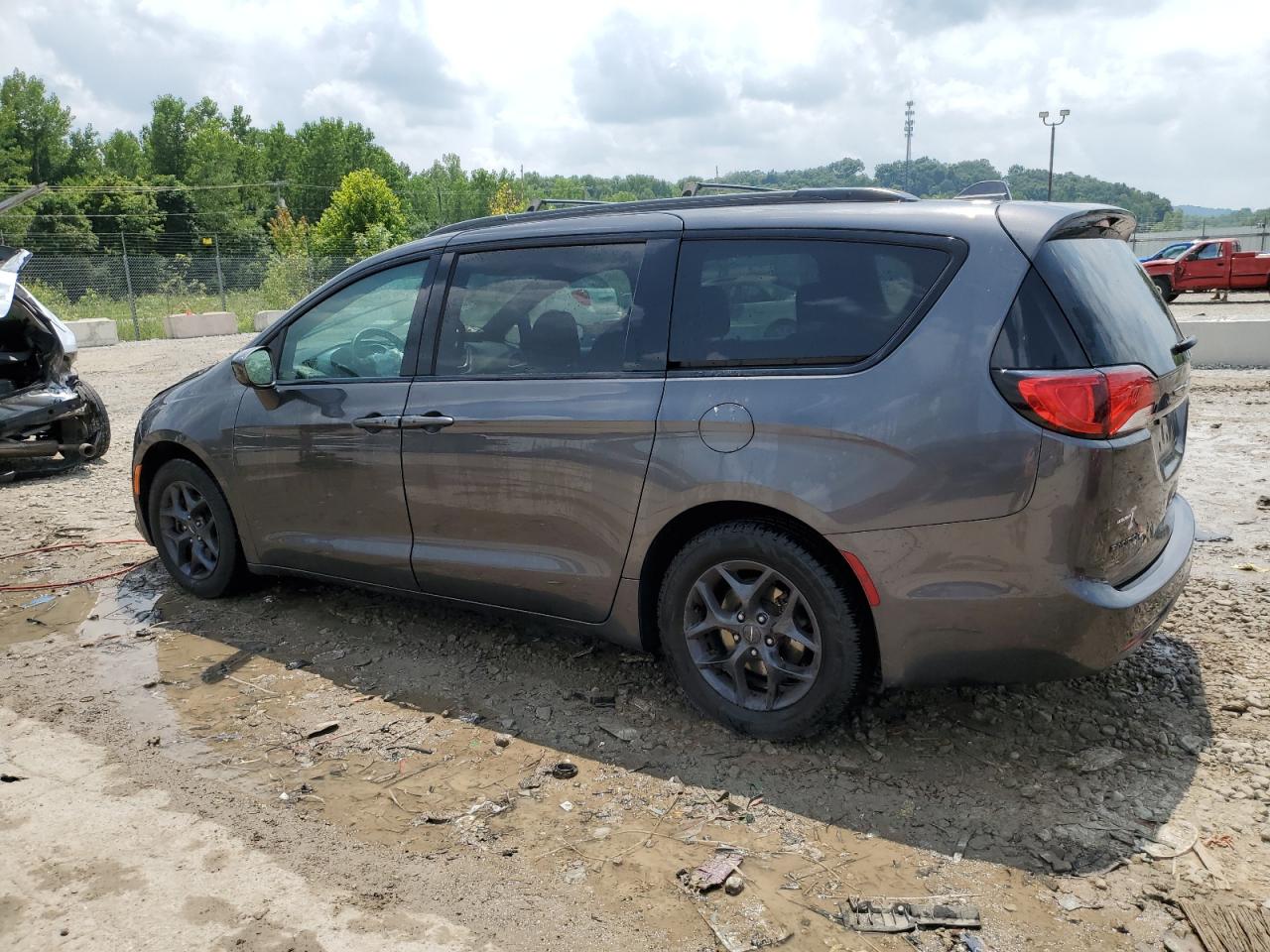 Lot #2955341539 2018 CHRYSLER PACIFICA T