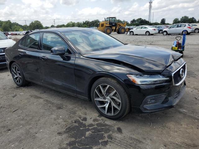 VIN 7JR102FK0KG006465 2019 Volvo S60, T5 Momentum no.4