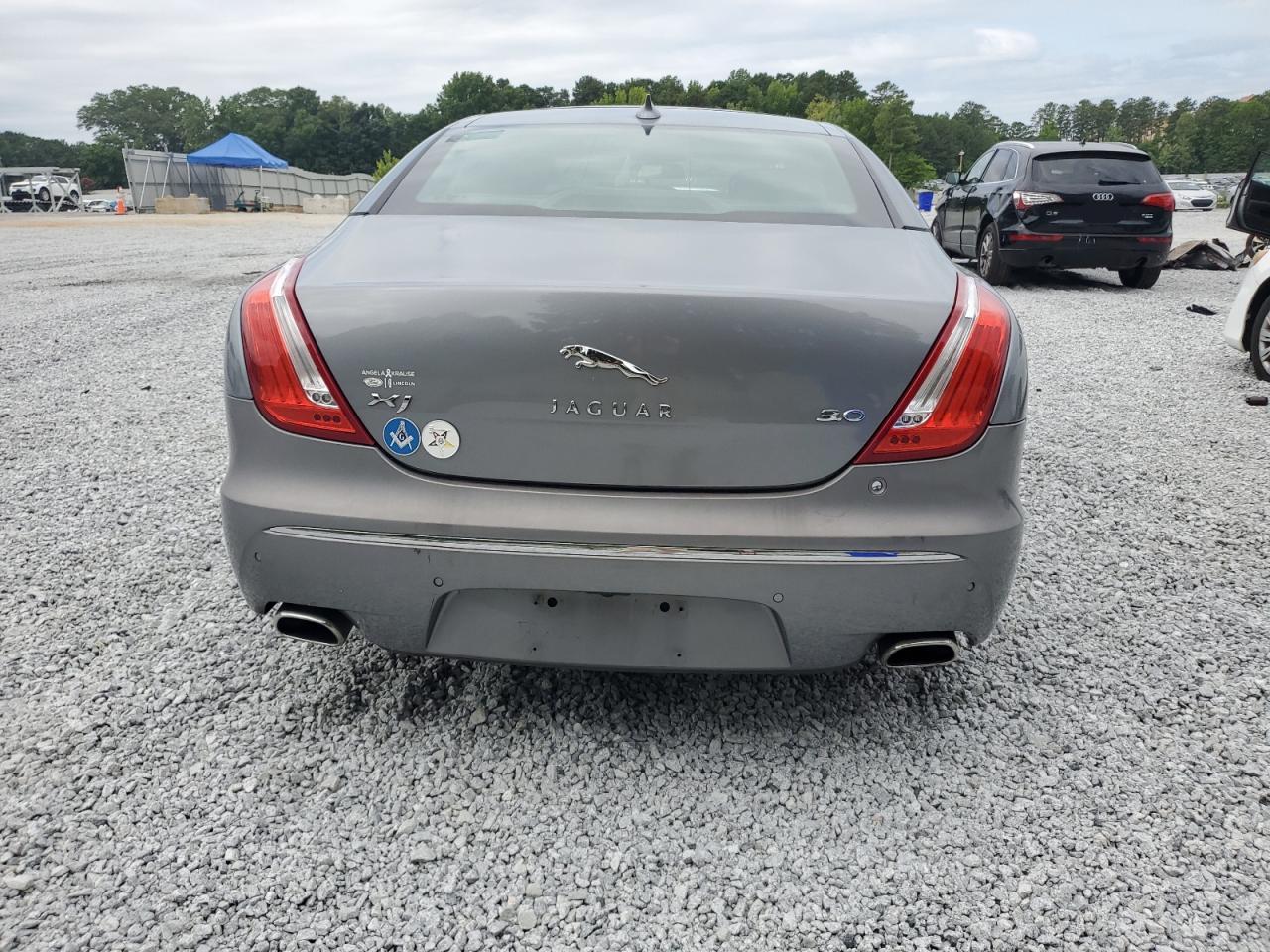 2013 Jaguar Xj vin: SAJWA1C73D8V41350