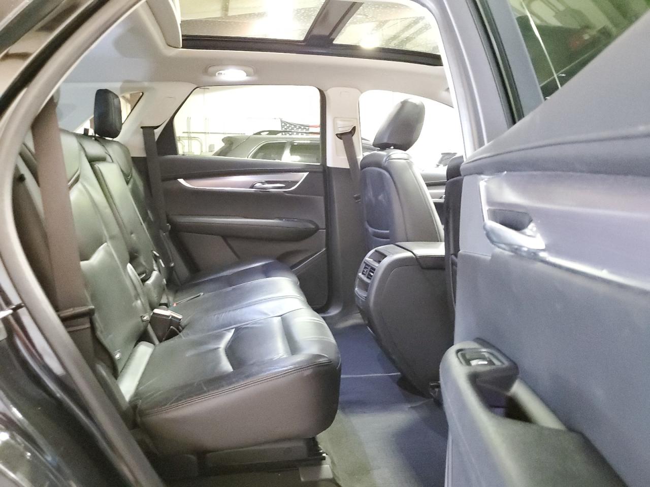 1GYKNDRS8KZ213468 2019 Cadillac Xt5 Luxury