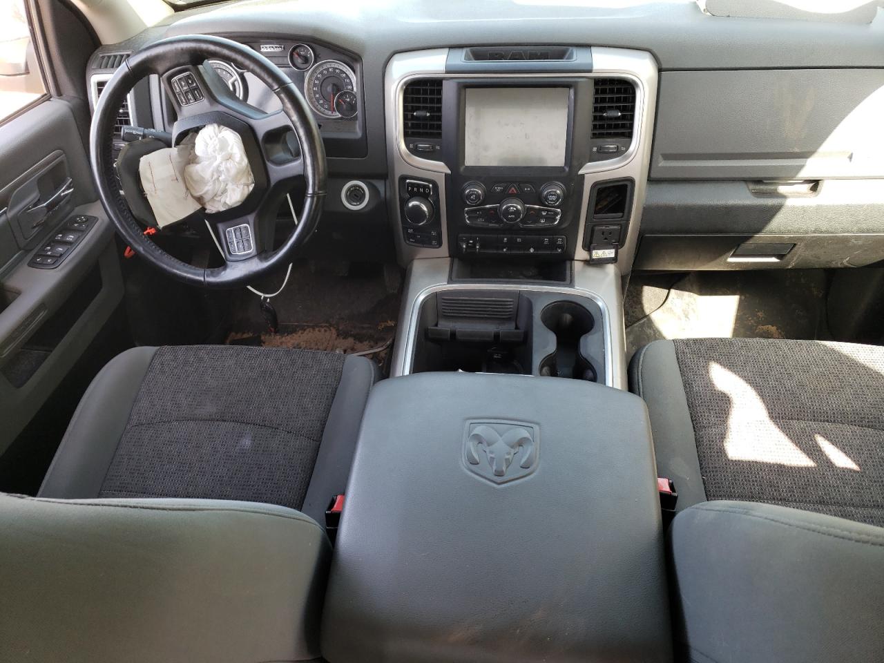 1C6RR7LT4HS780085 2017 Ram 1500 Slt