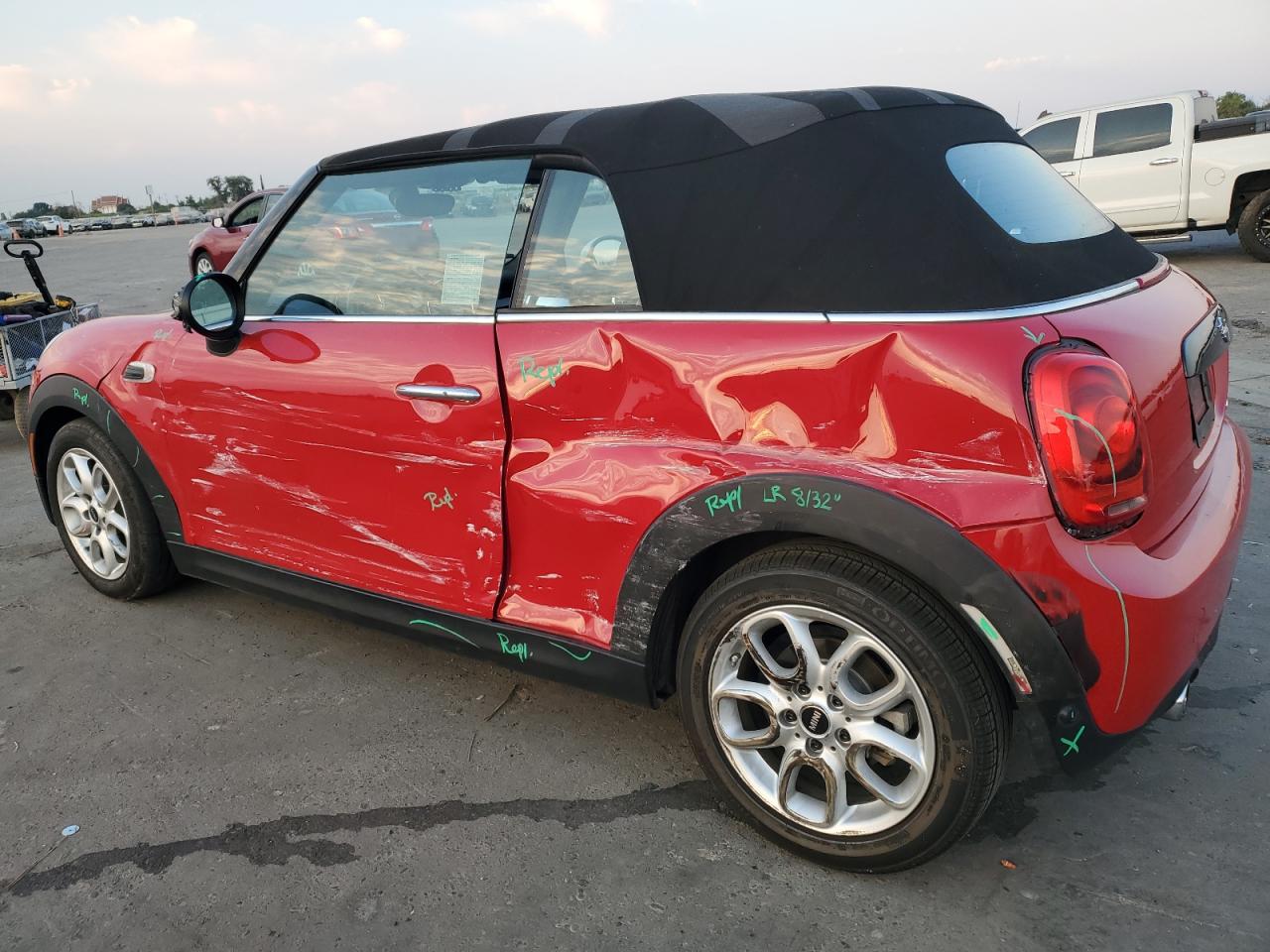 2019 Mini Cooper vin: WMWWG5C56K3H08023