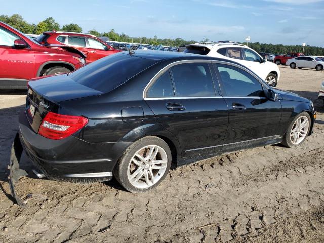 VIN WDDGF8AB4DR247069 2013 Mercedes-Benz C-Class, 3... no.3