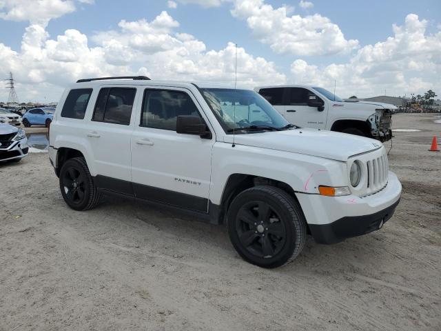 VIN 1C4NJPFB4GD622592 2016 Jeep Patriot, Latitude no.4