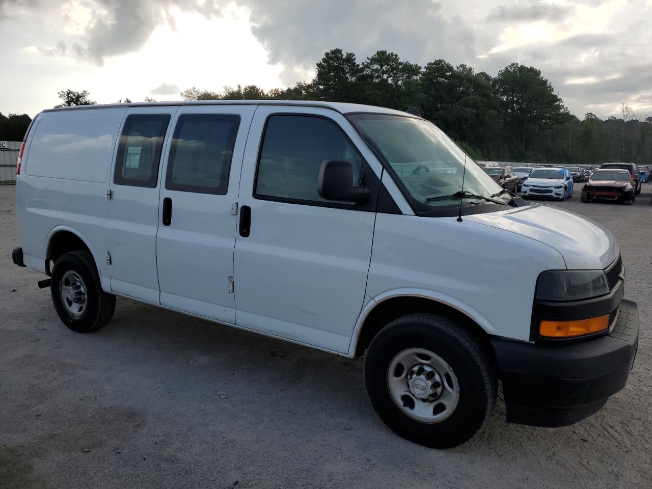 2021 Chevrolet Express G2500 vin: 1GCWGAFP2M1245978