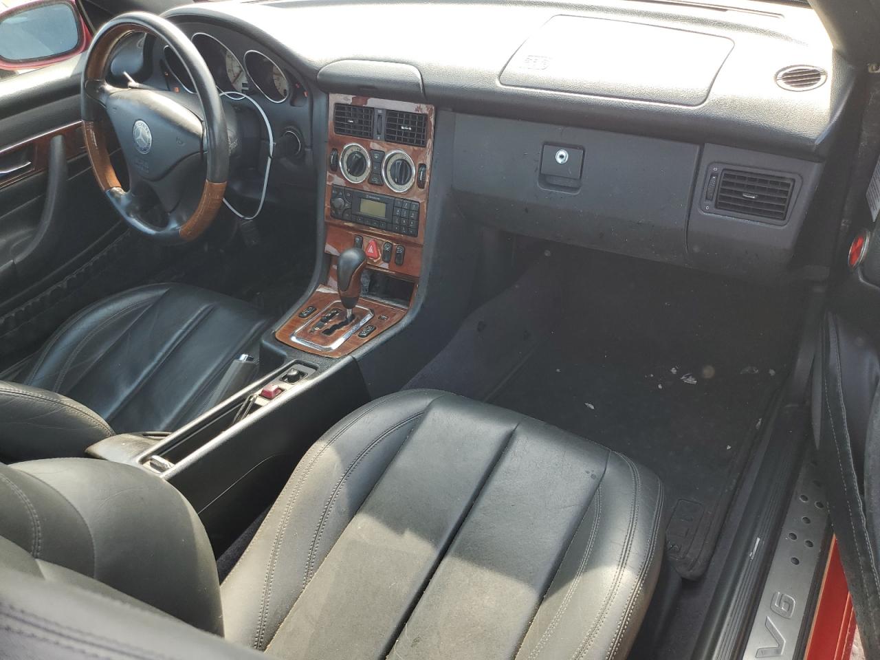 WDBKK65FX1F233027 2001 Mercedes-Benz Slk 320