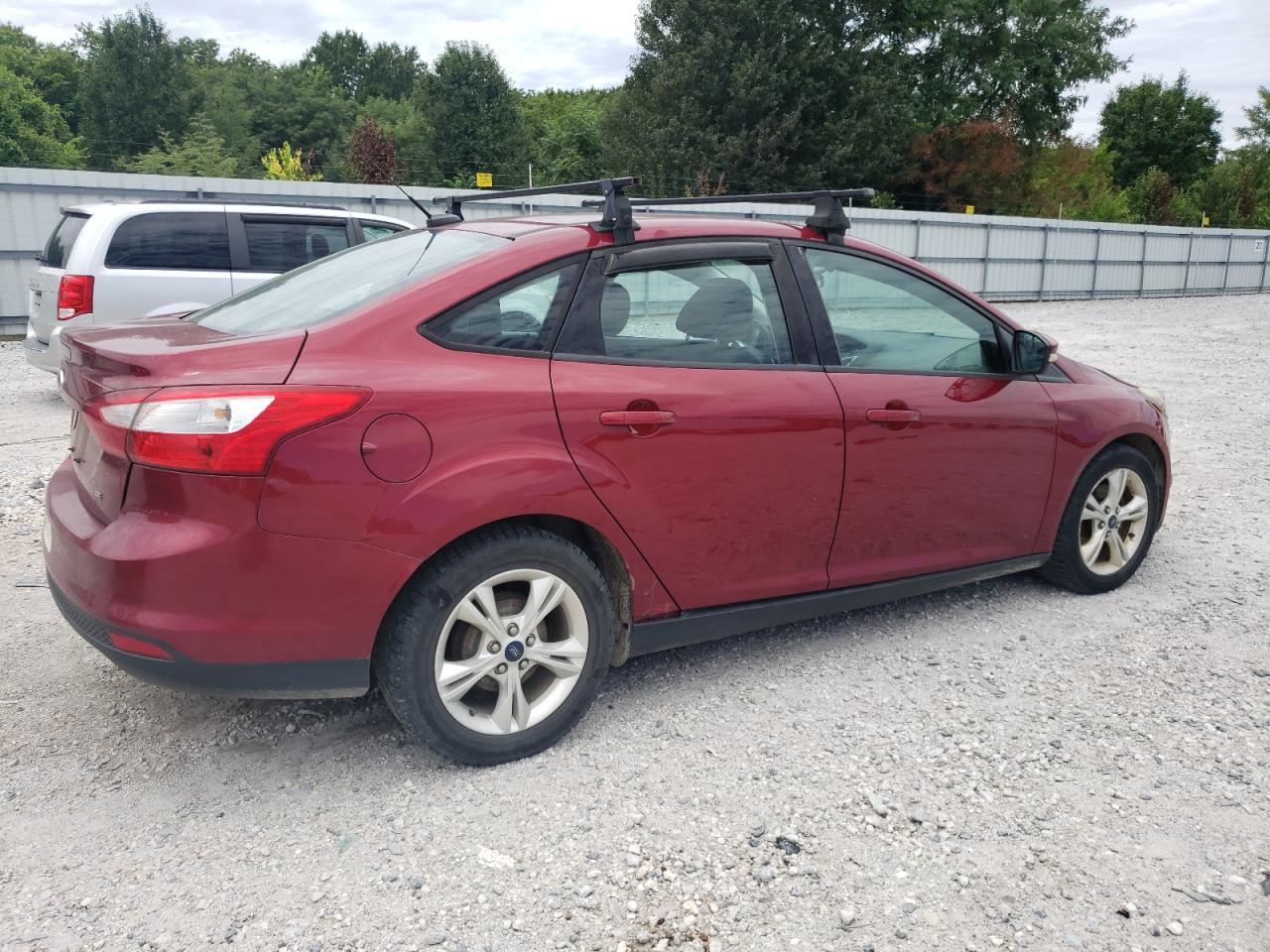 2013 Ford Focus Se vin: 1FADP3F20DL288054