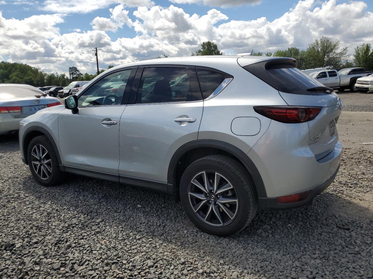 2017 Mazda Cx-5 Grand Touring vin: JM3KFBDL7H0205339